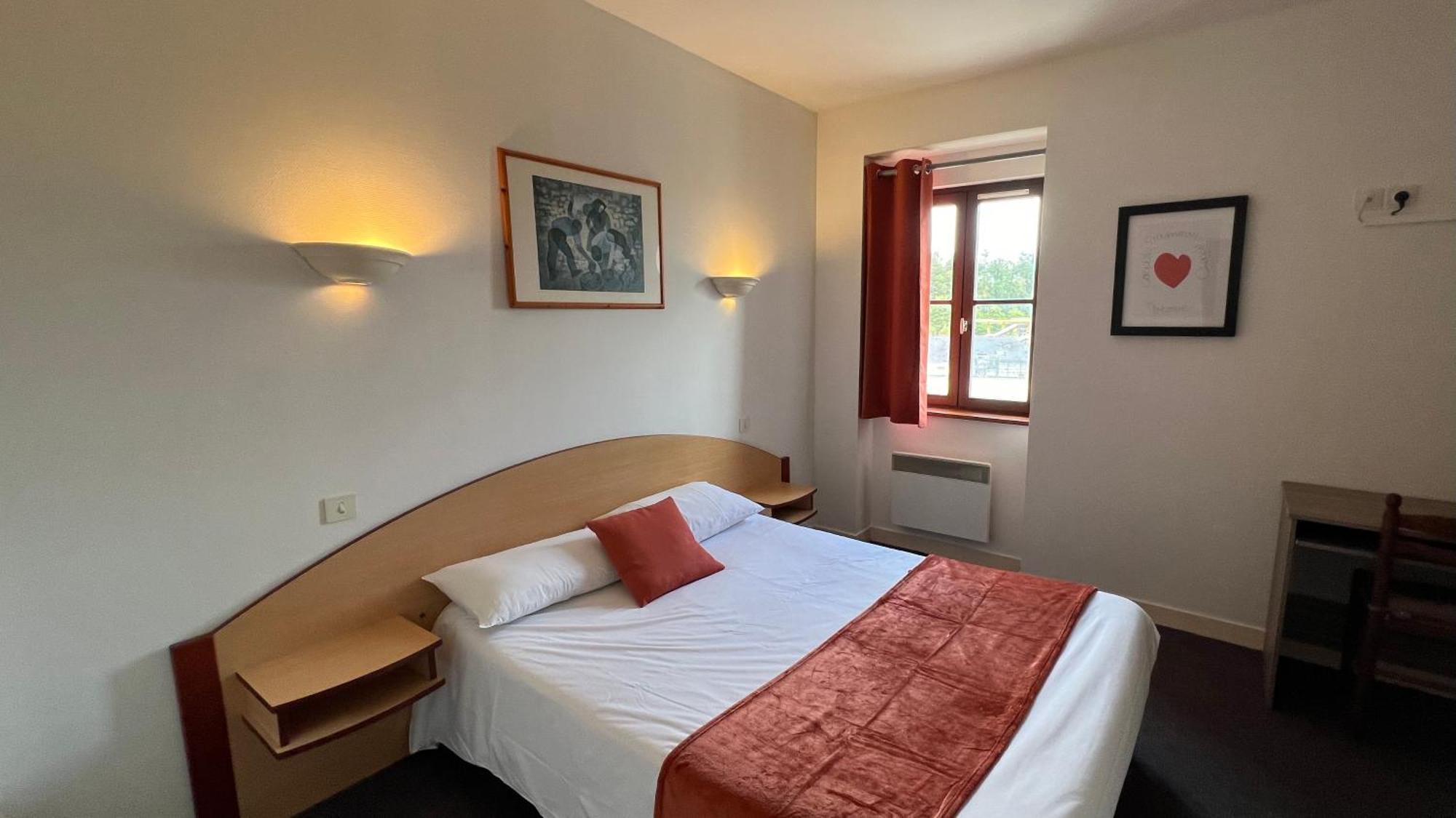 Hotel Tgv Quimper Luaran gambar