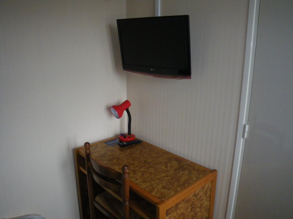 Hotel Tgv Quimper Bilik gambar